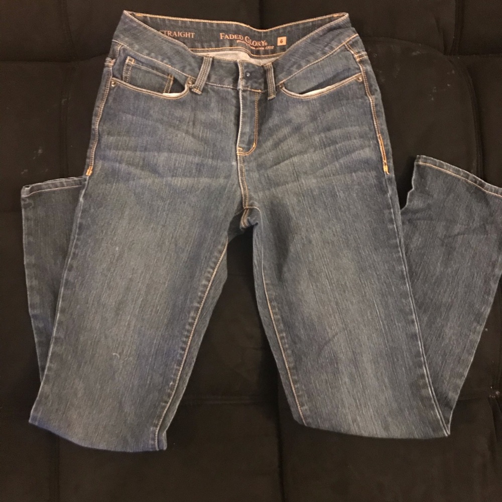 Faded Glory straight legged dark jeans 🥳